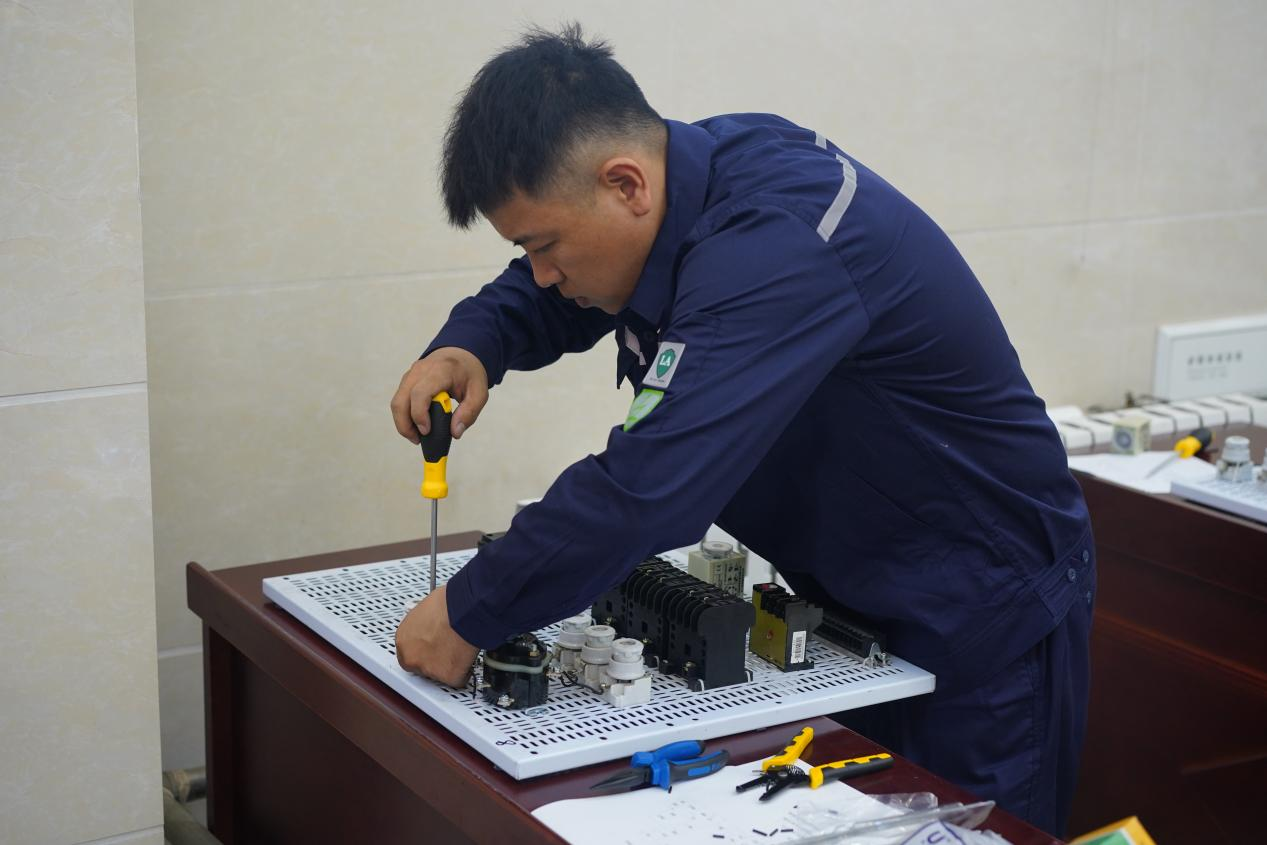 現(xiàn)場直擊！神木分公司這場技能大比武秀出了“真功夫”
